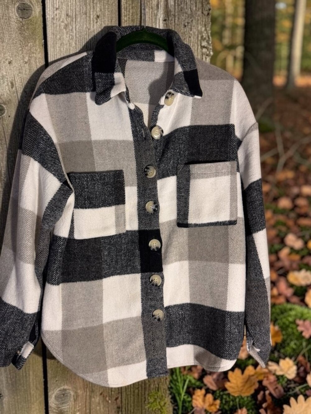 Black White and Gray Plaid Button Down Shacket Polyester Fleece Sz Small